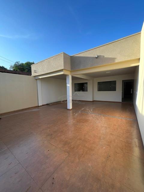 Geminado à venda em Jataí, Setor Fabriny, com 03 quartos, com 119 m²