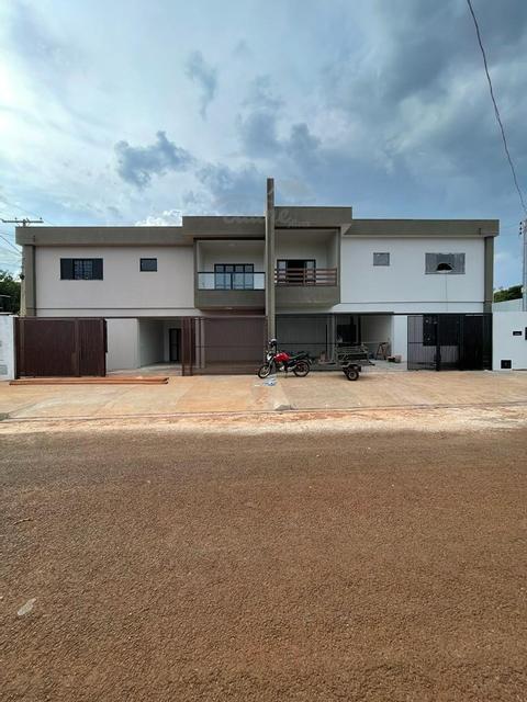 Sobrado à venda em Jataí, Setor Fabriny, com 04 quartos, com 200 m²