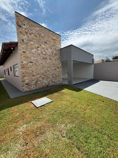 Casa à venda em Jataí, Residencial Portal do Sol - 2ª Etapa, com 3 quartos, com 144 m²