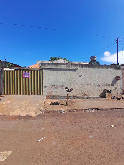 Casa para alugar em Jataí, Conjunto Sebastião Herculano de Souza, com 2 quartos, com 100 m²